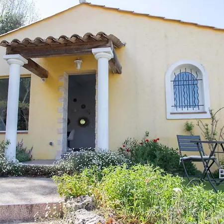 Villa Pretty In Greenery Ecrin